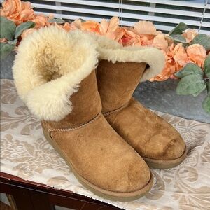 Ugg Bailey Button Ankle Boots Size 8